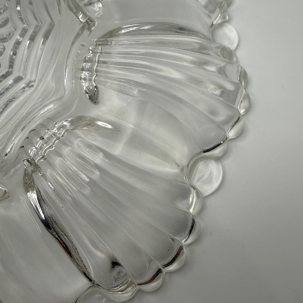 Vintage Clear Glass Deviled Egg Platter Scalloped Shell Design 9 Inch Round Tray - Picture 5 of 6